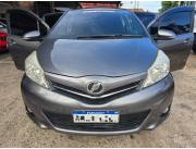 Toyota New Vitz año 2011