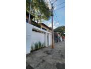 VENDO DUPLEX 3 HABITACIONES LUQUE BARRIO CAMPO VIA