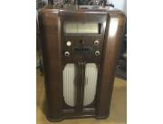 Vendo radio antigua de pie funcionando