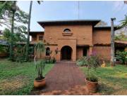 Alquilo hermosa residencia! Sobre la Avda Mariscal López casi Madame Lynch