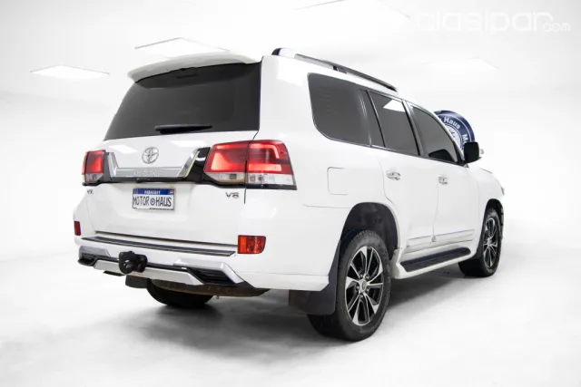 Toyota Land Cruiser 2012 — foto 6
