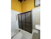PROPIEDAD EN VENTA EN BARRIO RESIDENCIAL MADAME LYNCH