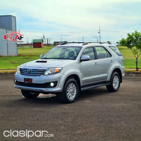 Toyota Fortuner 2014 — foto 2
