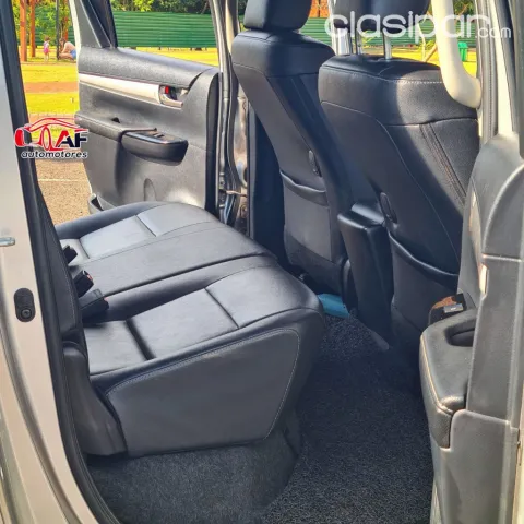 Toyota Hilux 2022 - foto 8