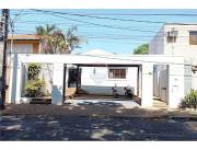ALQUILO CASA IDEAL PARA OFICINA ZONA AVDA. VENEZUELA Y ARTIGAS
