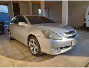 Toyota New Caldina ZT Año 2003 Motor naftero Caja automática y secuencial Aire acondicio