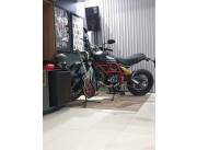 Vendo moto DUCATI SCRAMBLER 800 DESERT SLED FASTHOUSE 2021 edición limitada!