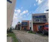 Alquilo Duplex de 3 dormitorios en Luque Barrio Campo Grande zona Capilla Catalina de Sien