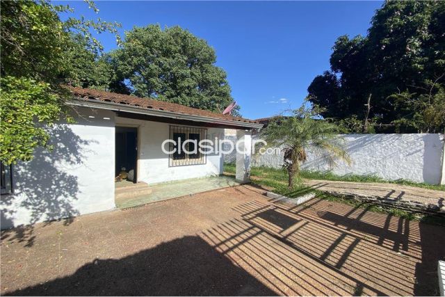 Casas - Vendo casa en zona privilegiada