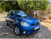 VENDO TOYOTA VITZ RS AÑO 2001