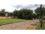 Se vende Terreno de 1.519 m2. en barrio Ycua Sati