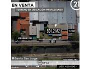 En venta Propiedad zona Madame Lynch, Barrio San Jorge - Asunción