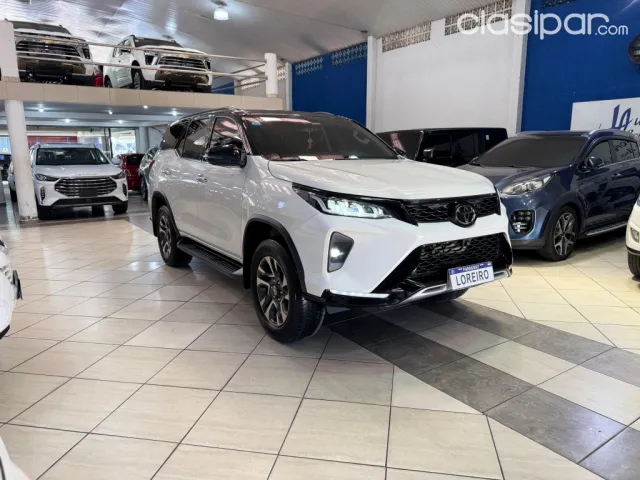 Toyota Fortuner 2023 — foto 5