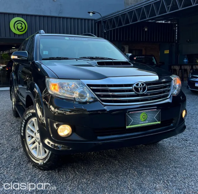 Toyota Fortuner 2013 — foto 3