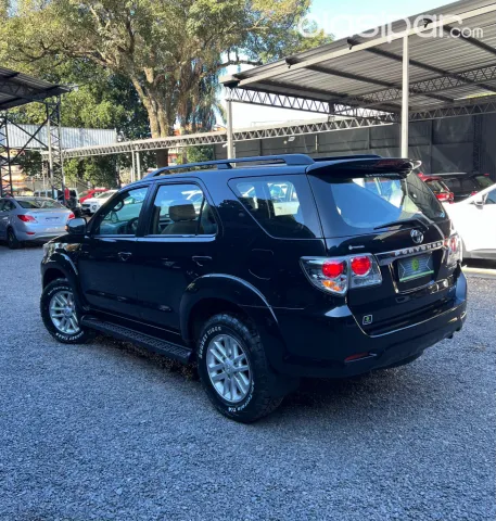 Toyota Fortuner 2013 — foto 8
