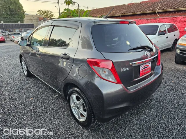 Toyota Vitz 2011 - foto 8