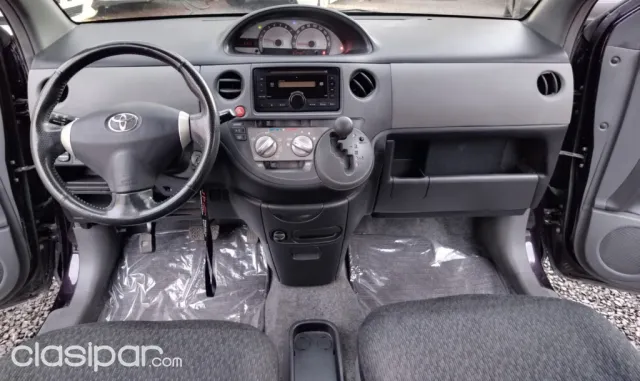 Toyota Sienta 2011 — foto 4