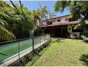 Hermosa residencia en barrio Sajonia