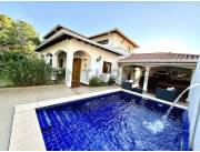 En venta residencia en barrio Republicano