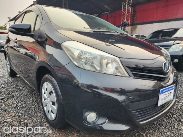 Toyota Vitz 2011 - foto 2