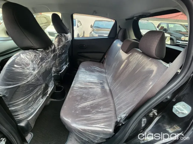 Toyota Vitz 2011 — foto 4