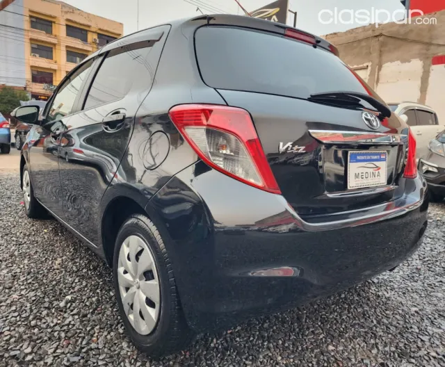 Toyota Vitz 2011 - foto 8