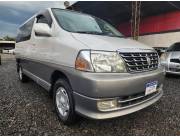 Toyota Grand Hiace Recién importado Año 2001