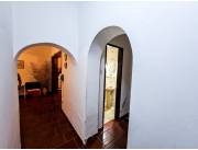 VENDO CASA EN ESQUINA EN EL BARRIO LAS MERCEDES COD 4993