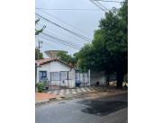 VENDO PROPIEDAD SOBRE ASFALTO EN BARRIO MBURUCUYA COD 4995