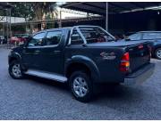 Toyota Hilux SRV 2014 mecánico 4x4 de Toyotoshi impecable