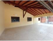 ALQUILO CASA EN LUQUE CUARTO BARRIO COD 5054