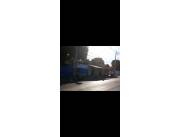 Vendo amplia propiedad en esquina precio negociable
