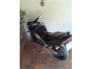 Vendo moto SUZUKI RF900R 1996