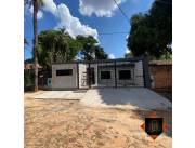 ¡Casa en Venta en Luque!