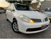 🅰️suncion Ⓜ️otors VENDE NISSAN TIIDA 2005 BLANCO🤩 UNICA DUEÑA✍🏻🥳 AUTOMATICO 1.500cc 4x