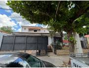 Alquilo casa en Barrio Obrero
