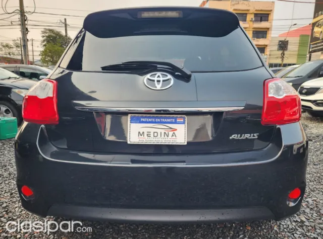 Toyota Auris 2010 — foto 4