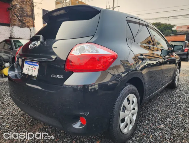 Toyota Auris 2010 — foto 6