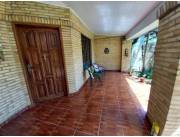 VENDO CASA EN SAN LORENZO