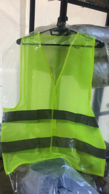 VENDO CHALECOS REFLECTIVOS EN CANTIDAD — foto 2