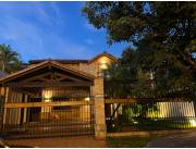 Alquilo Casa en Asunción Barrio Los Laureles.