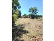 EN VENTA TERRENO EN LAURELTY - LUQUE.