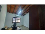 OFERTA CASA EN EL BARRIO LOS LAURELES DE ASUNCION