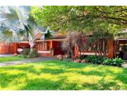 Vendo residencia de 1500m2 de 5 dormitorios