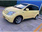TOYOTA IST FULL 2.003 - Crema