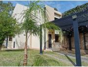 Alquilo o Vendo Duplex de 3 Dormitorios en Condominio Boulevard zona Confederacion con pis