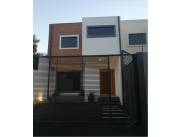 Alquilo Duplex de 3 dormitorios en Loma Pyta zona Colegio Maria Auxiliadora