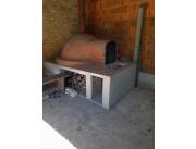 Vendo amplia casa en Ñemby barrio San Carlos financio con entrega