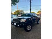 Vendo hermosa Toyota Tacoma Único dueño Año 2006 Color negro Interior en cuero gris Mot