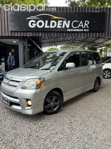 Toyota Noah 2006 - foto 2